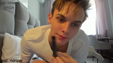 horny_jerk_roy_prick2001  28-05-2022
